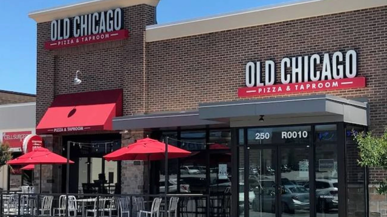 Old Chicago Happy Hour