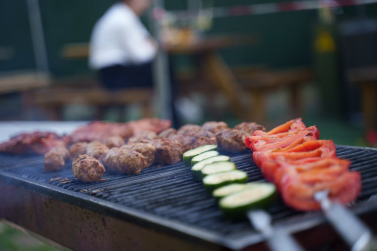How BBQ Meals Often Become Part of Social Habits