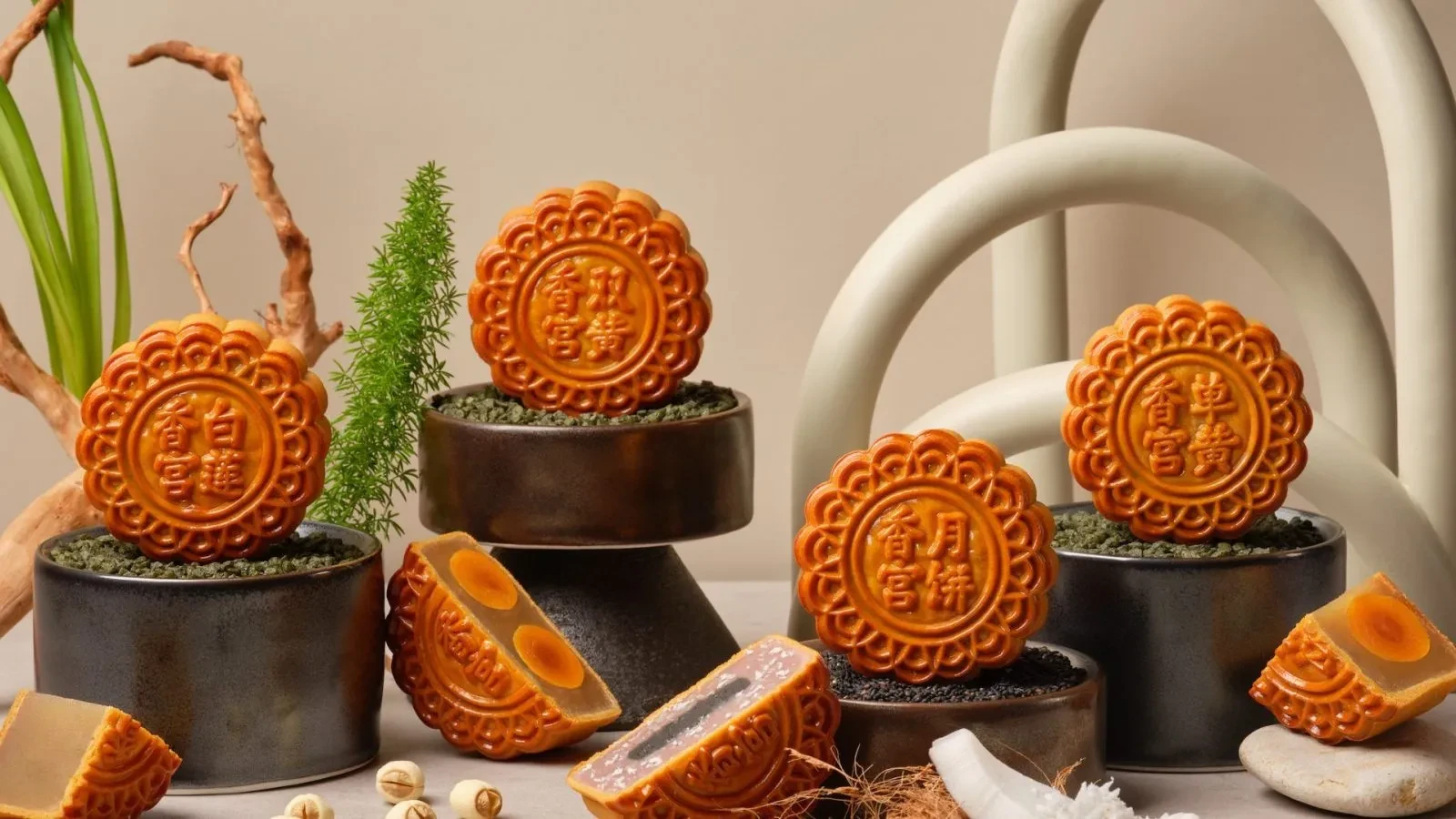 5 Best Traditional Mooncake Makers in Singapore for an Authentic Mid-Autumn Experience