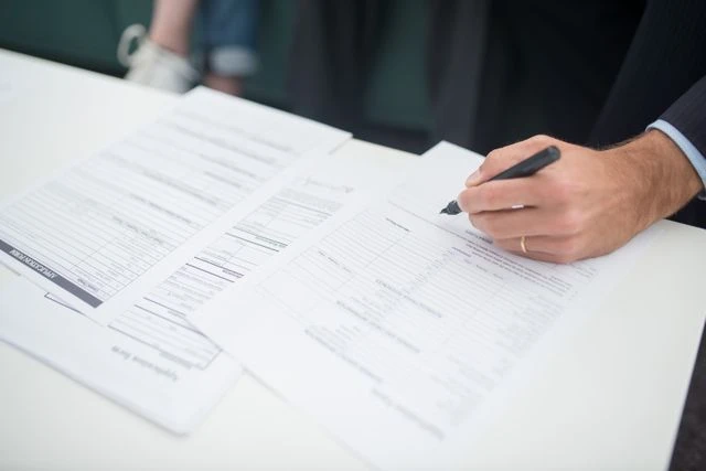 When Does a Business Need Formal Registration